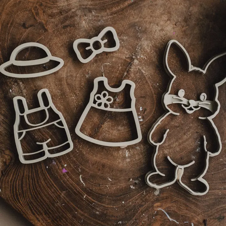 Bunny Dress-Up Cutter Set<BR>Eco Playdough Set